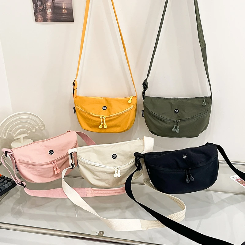 日系超轻防水牛津布包男女百搭单肩斜挎包尼龙轻便实用时尚马鞍包