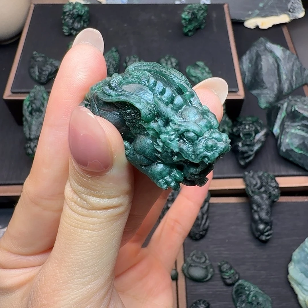 定制翡翠未镶嵌挂件