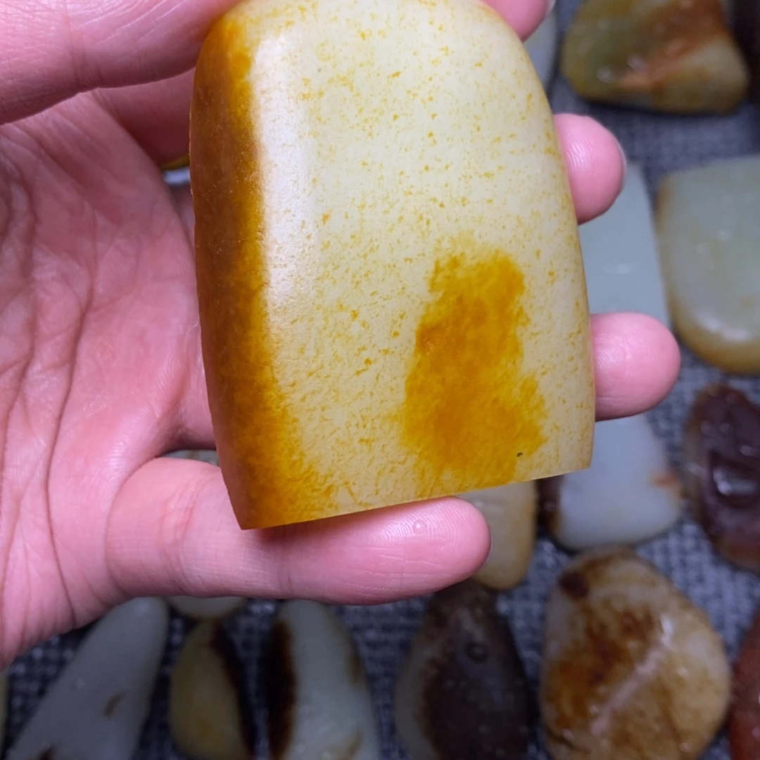 悟***！未镶嵌挂件定制和田玉