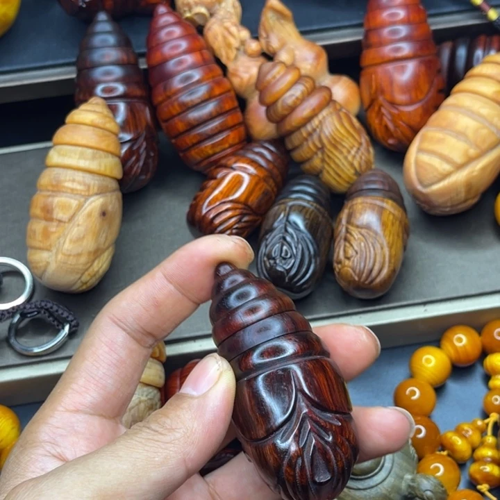 清***秋大叶紫檀（黑酸枝木类）