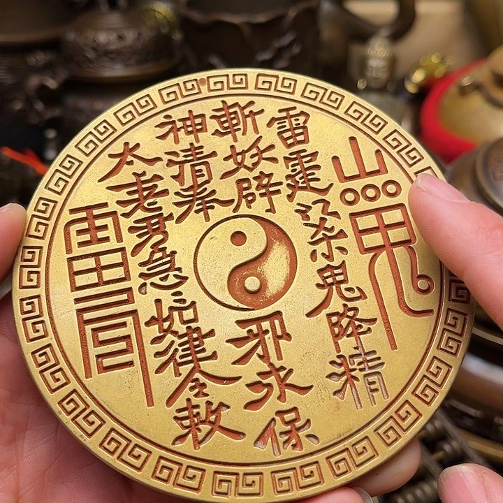 精美铜器批发档口