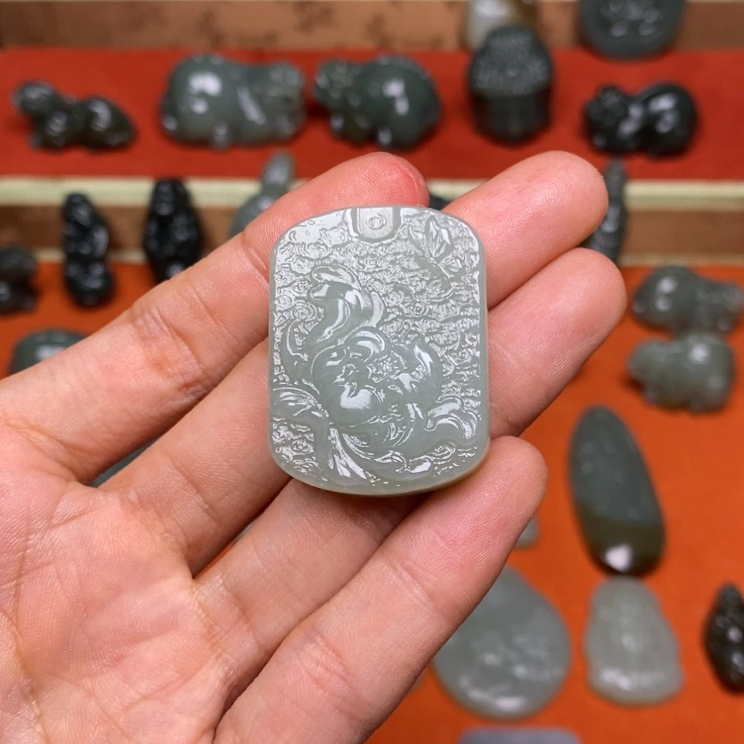 和田玉颈饰未镶嵌