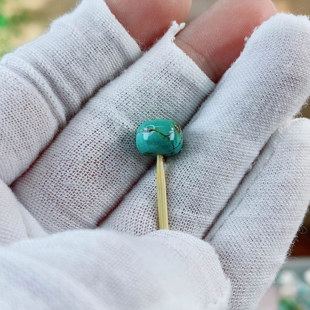 未镶嵌绿松石珠宝奇石