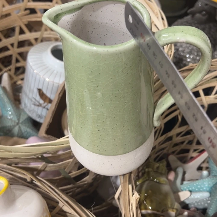 陶瓷花瓶微瑕捡漏出