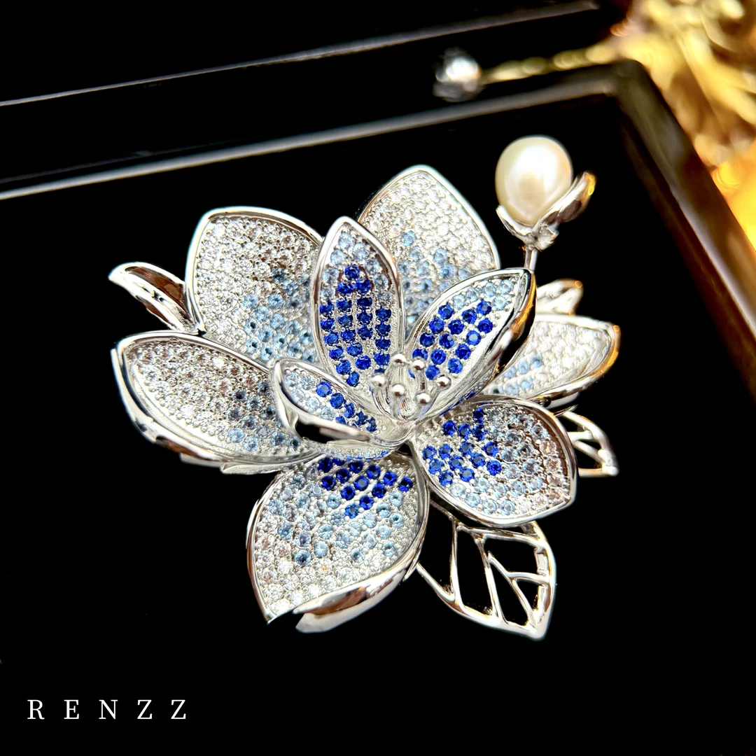 0002蓝色莲花胸针