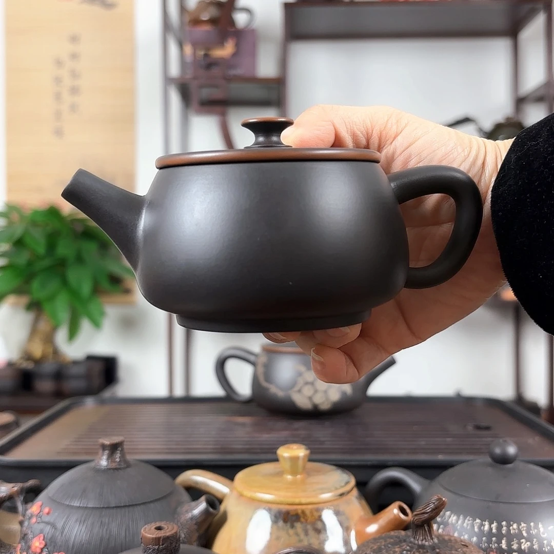 壶云南建水紫陶茶壶瑕疵