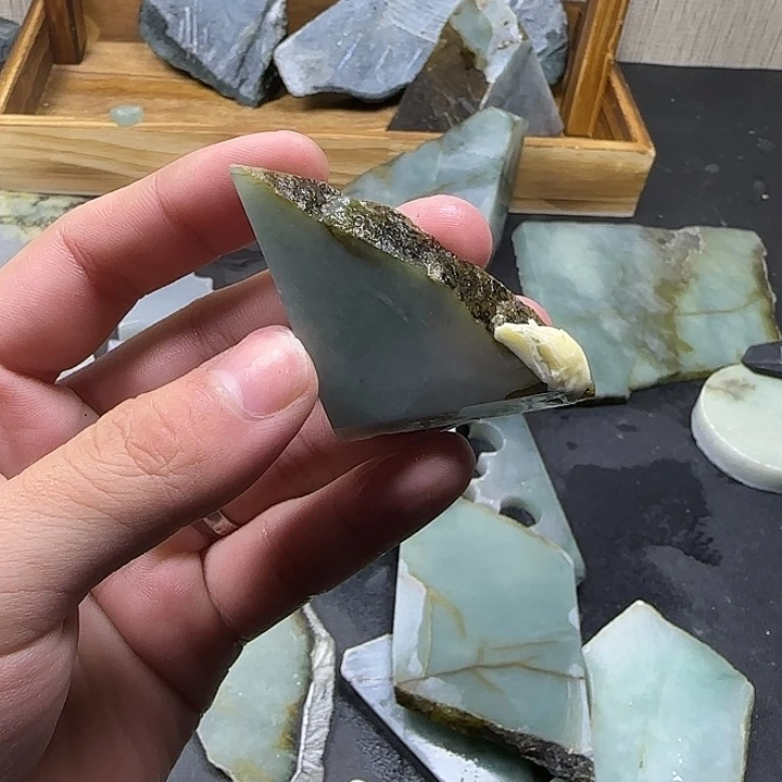 翡翠未镶嵌颈饰纯天然缅甸翡翠