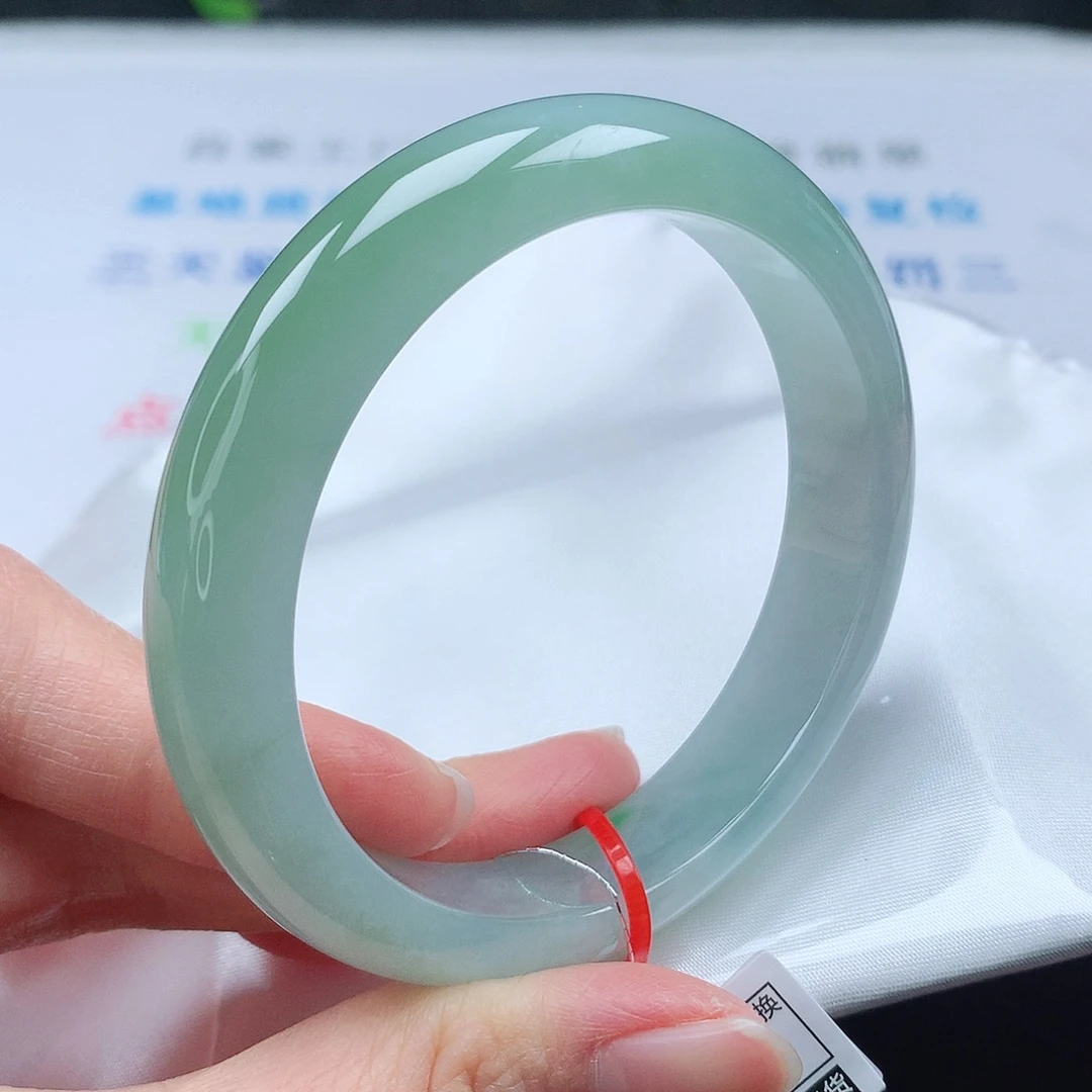 翡翠手镯未镶嵌56➕圈