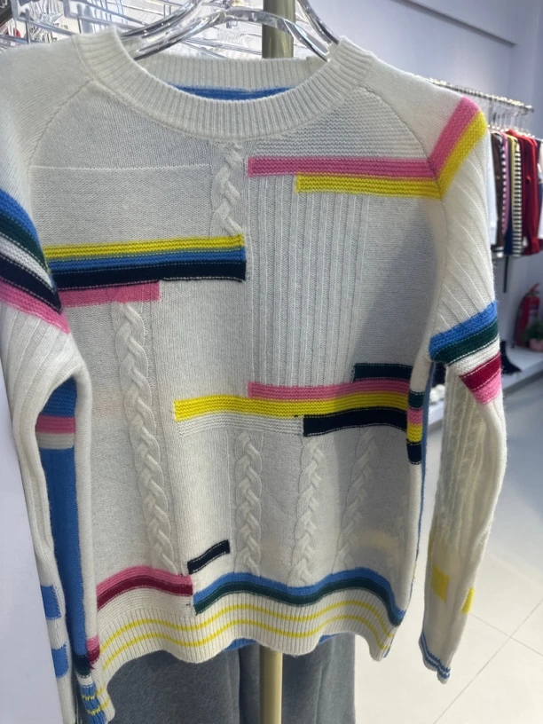 显瘦圆领减龄休闲风女款秋冬百搭长袖毛针织衫条纹毛衣网红