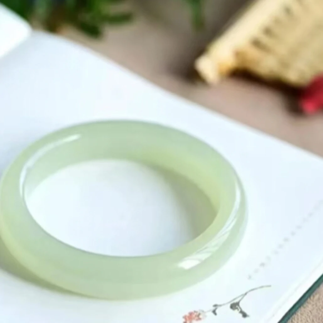 中巴友谊（星光小飞）晴水玉镯精美时尚少女款手镯古风美人镯送闺蜜