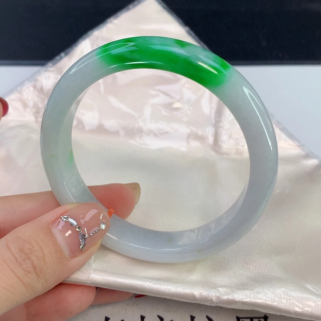 翡翠手镯未镶嵌天然A货翡翠035