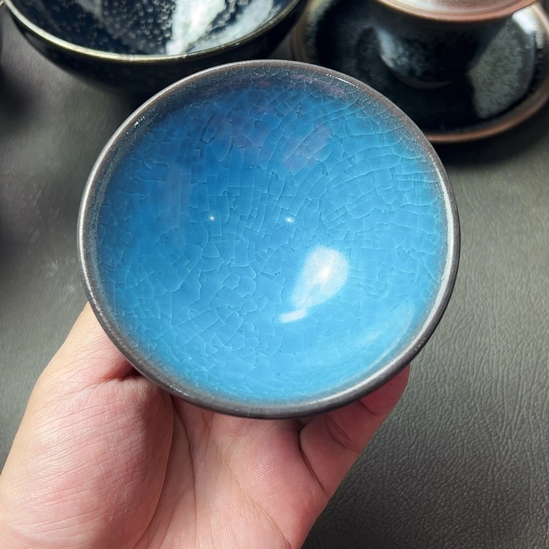 茶盏我们是有共同话题有