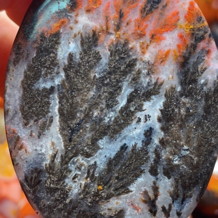 玛瑙/玉髓战国红玛瑙挂件未镶嵌V***i