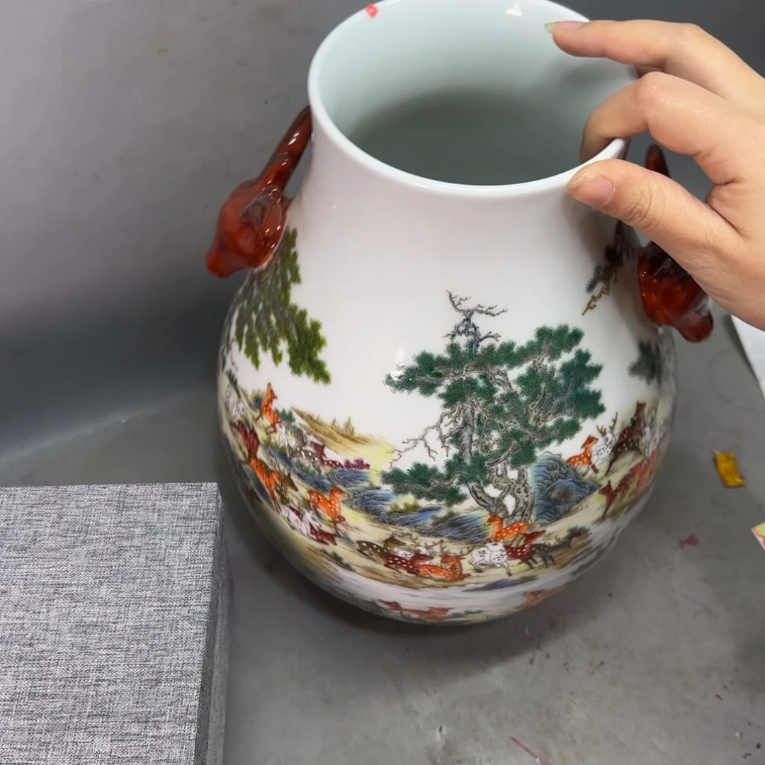 杯魏**啊陶瓷精品展示中心