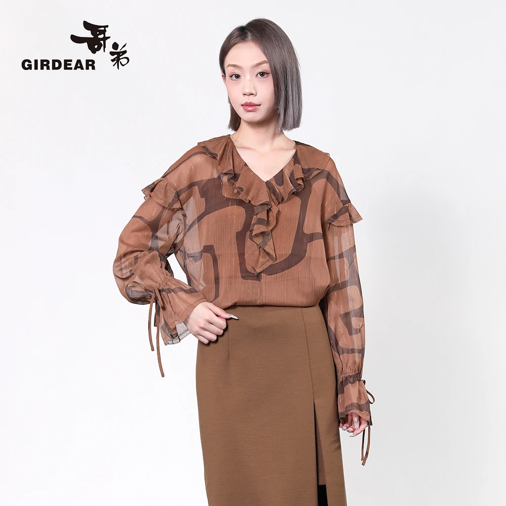 GIRDEAR/哥弟【金秋岁月】显瘦气质长袖法式荷叶边减龄衬衫1301034