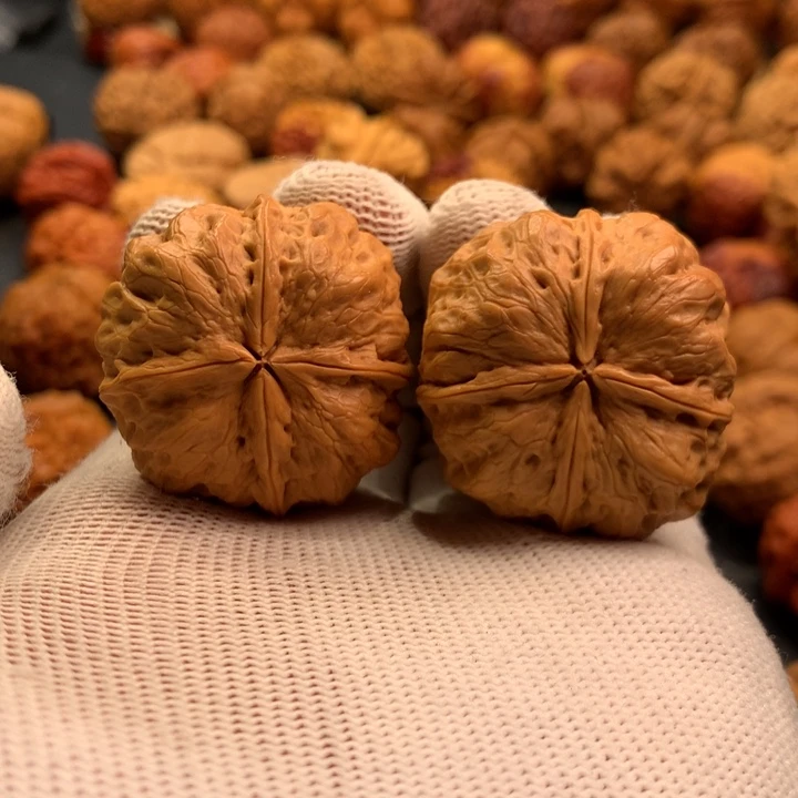 枕***息吊坠文玩核桃8………..