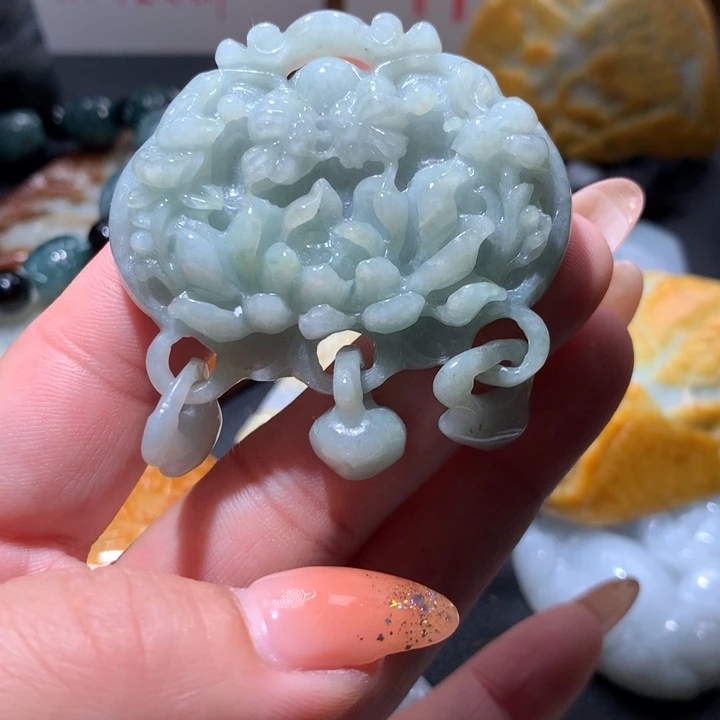 翡翠未镶嵌颈饰保真天然A货翡翠