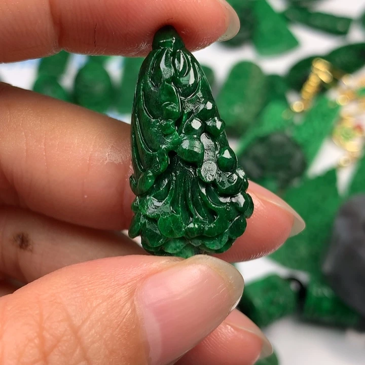 定制翡翠未镶嵌翡翠