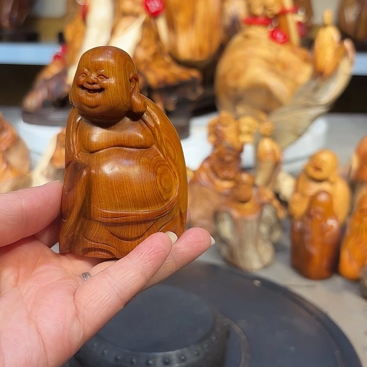 柏木太行崖柏弥勒佛