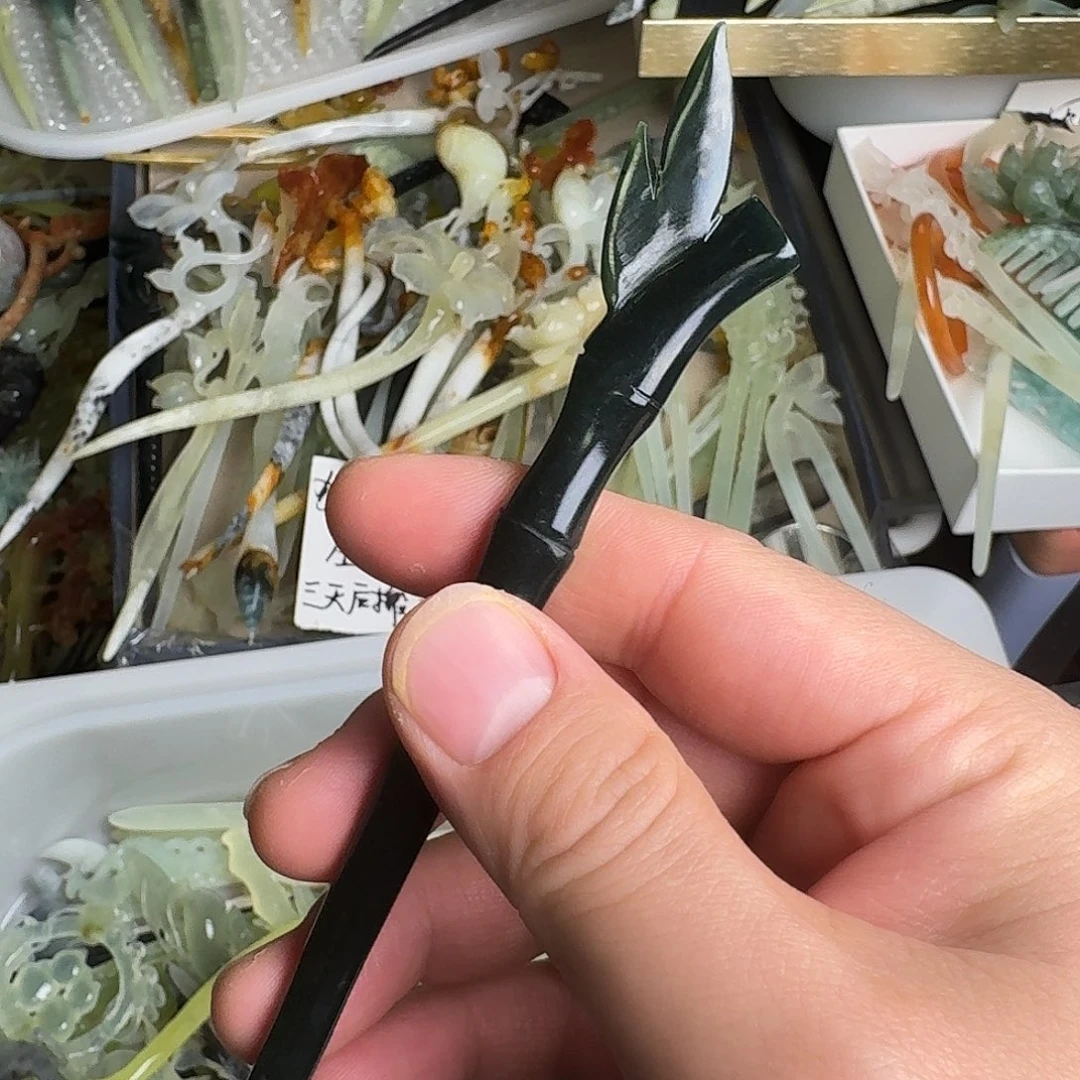 蛇纹石玉未镶嵌发饰