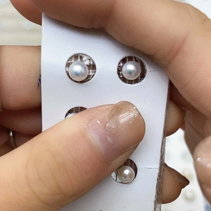 淡水珍珠耳饰银S925镶嵌冰****?