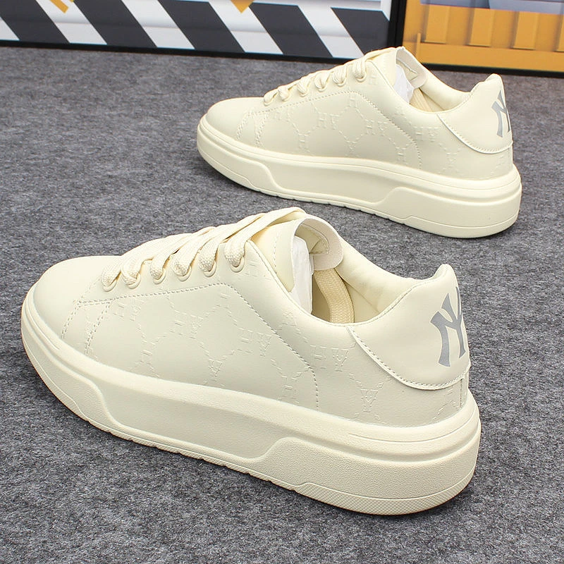 潮牌男鞋新款小白鞋时尚超轻软底运动鞋印花增高厚底休闲低帮板鞋