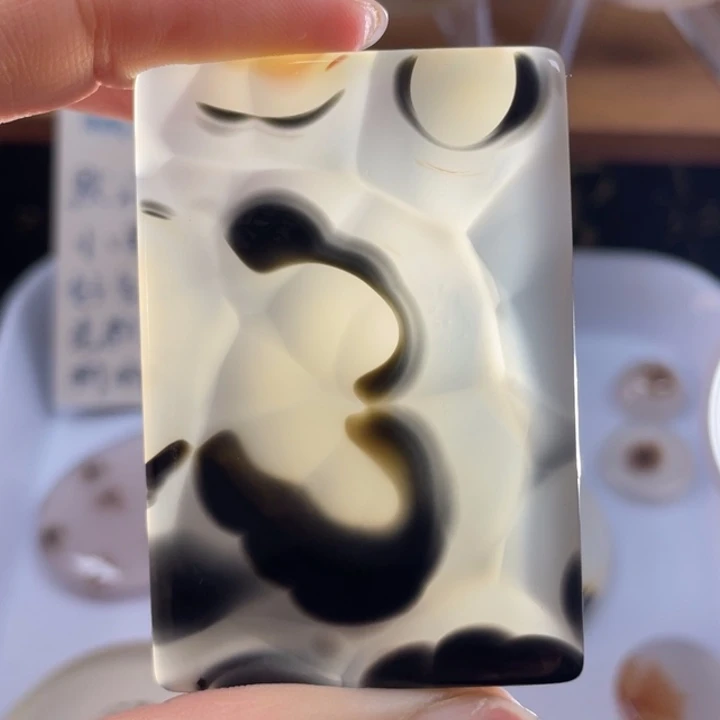 玛瑙/玉髓未镶嵌牌子