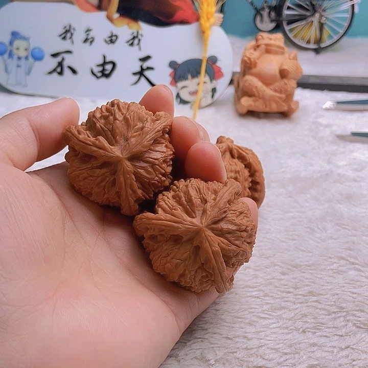 吊坠文玩核桃中****！三棱