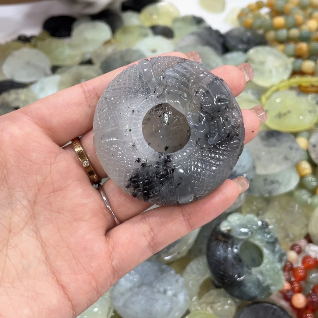 蛇纹石玉未镶嵌手镯武*