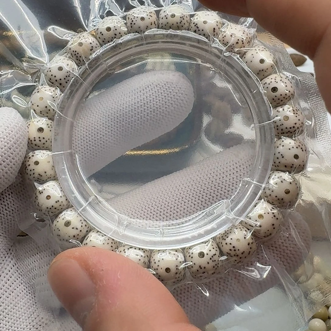 吊坠星月菩提W1