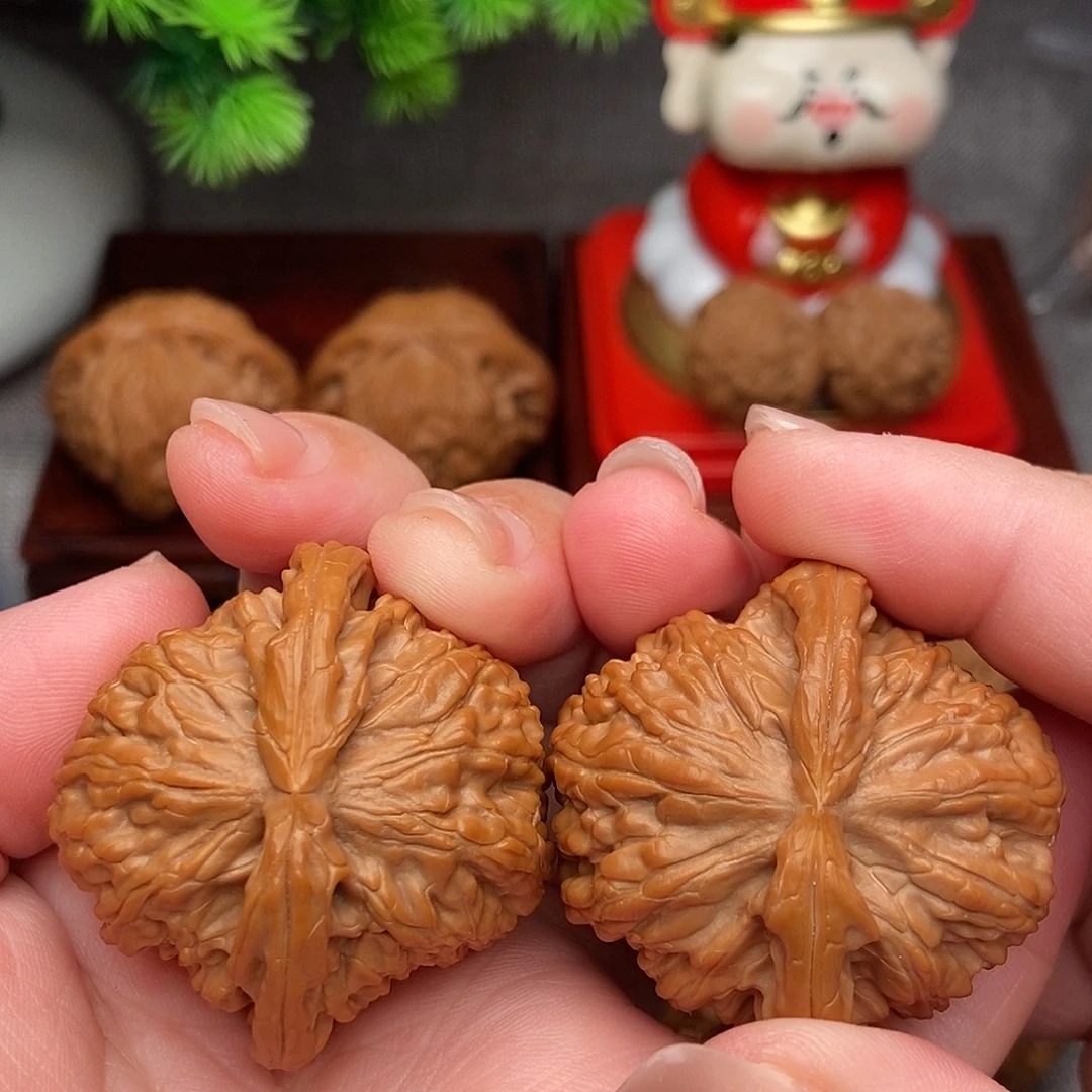 箴***言把件文玩核桃41精品白狮子