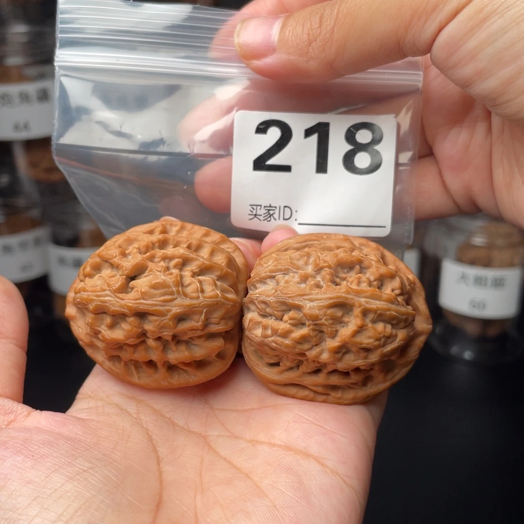 把件文玩核桃全品43红锦鲤