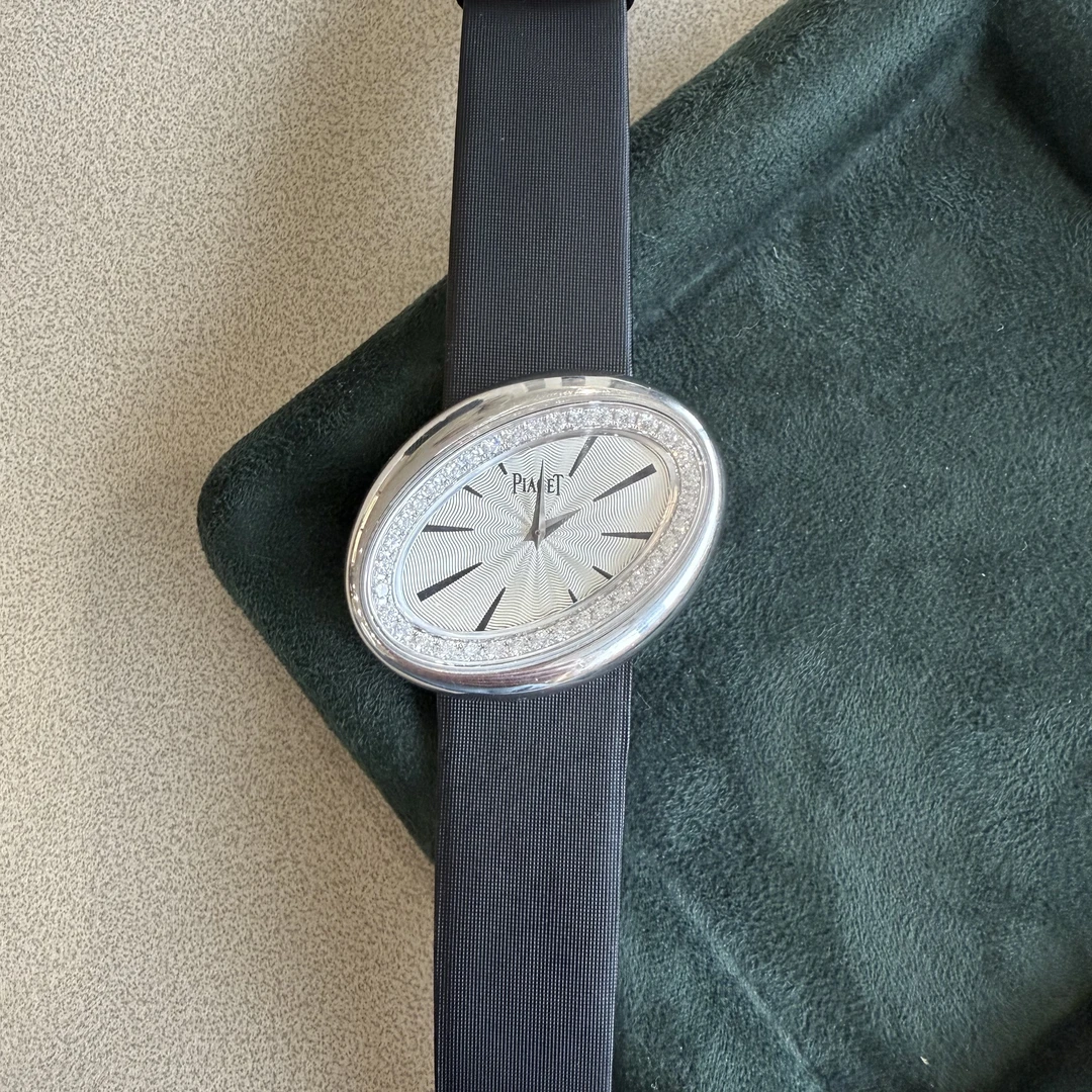 95新 Piaget/伯爵 珠宝系列腕表/31mm/18k白金/原镶钻/石英女表