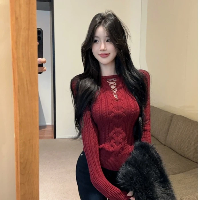 加州美院复古设计感收腰显瘦打底毛衣女修身内搭针织叠穿上衣冬