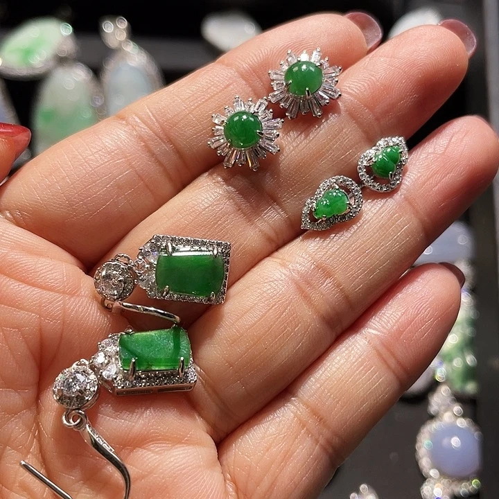 @***e翡翠银S925镶嵌颈饰