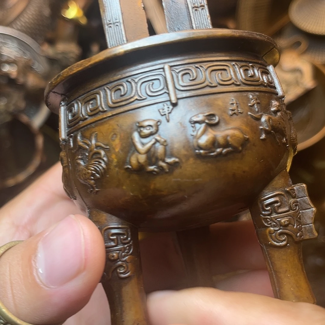 精美铜器工艺品等