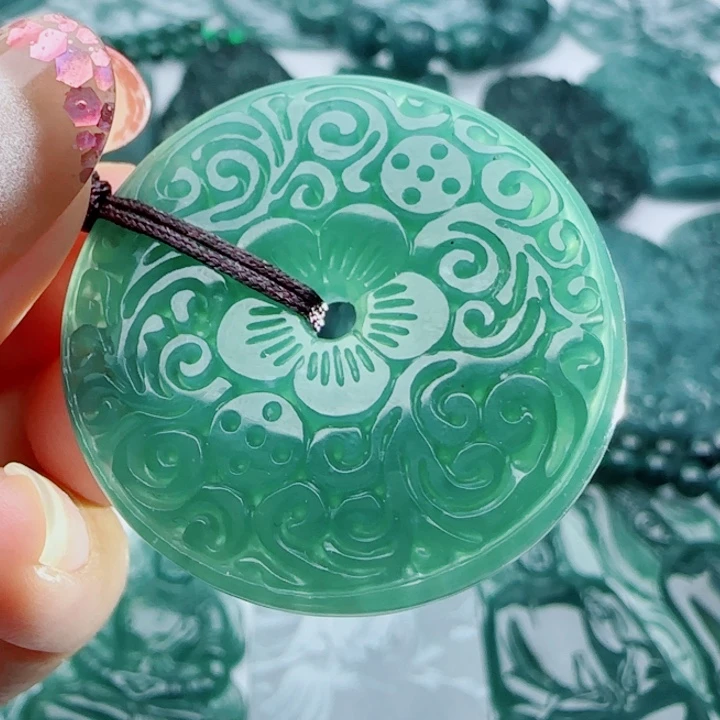 翡翠未镶嵌颈饰多样性发货天然A货翡翠