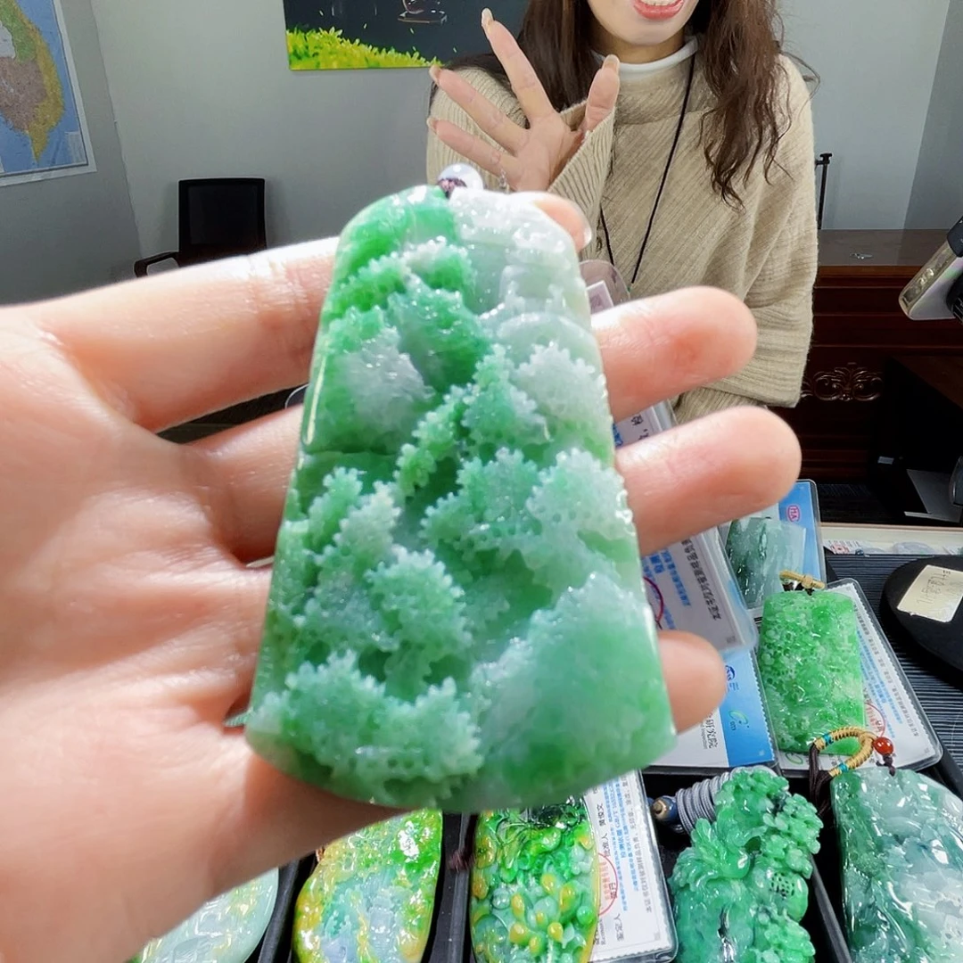 颈饰未镶嵌翡翠翡翠