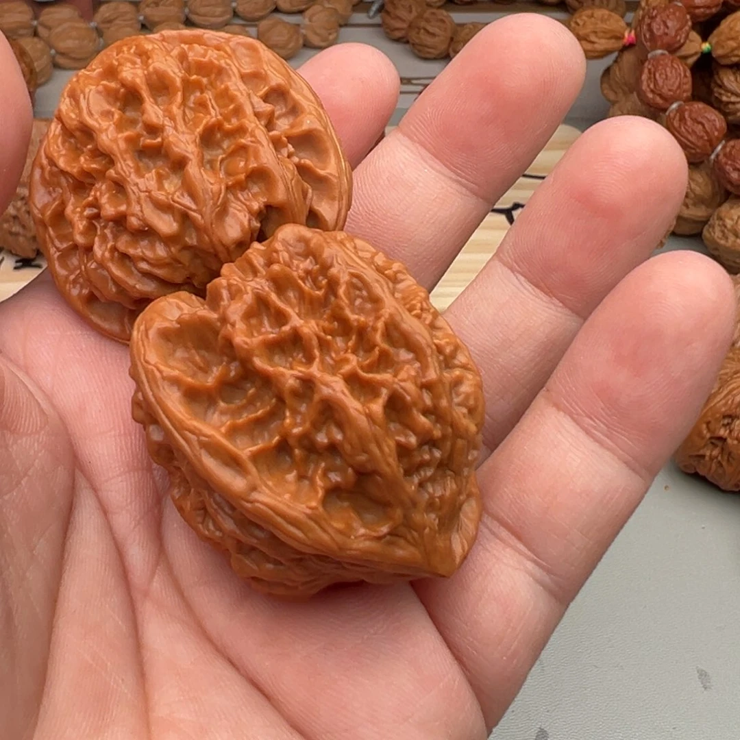 文玩核桃把件?***霸野牛