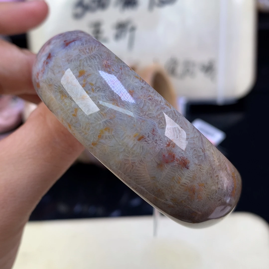 硅化珊瑚（珊瑚玉）未镶嵌颈饰手镯五折54.4圈（24号）