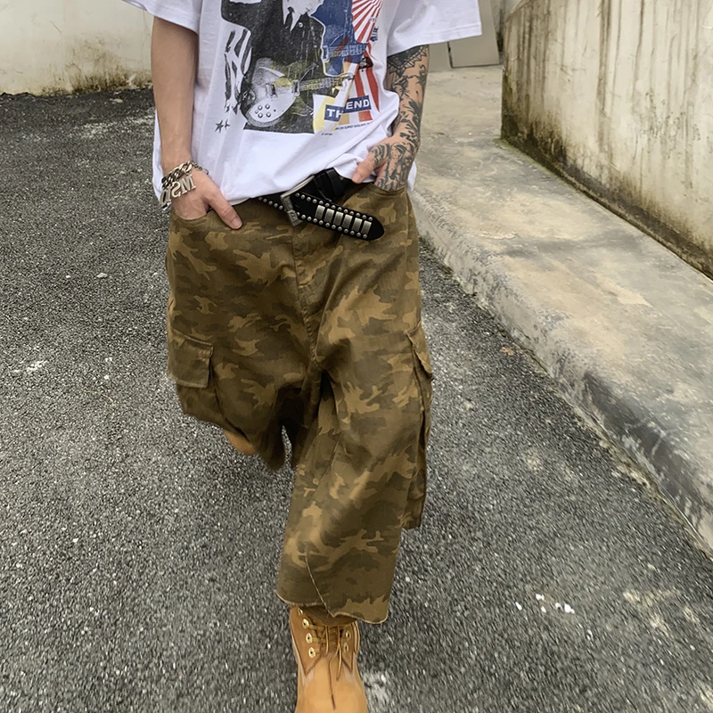 POH 枯叶沙色迷彩花色肌理感面料双风琴破坏须边七分大短裤