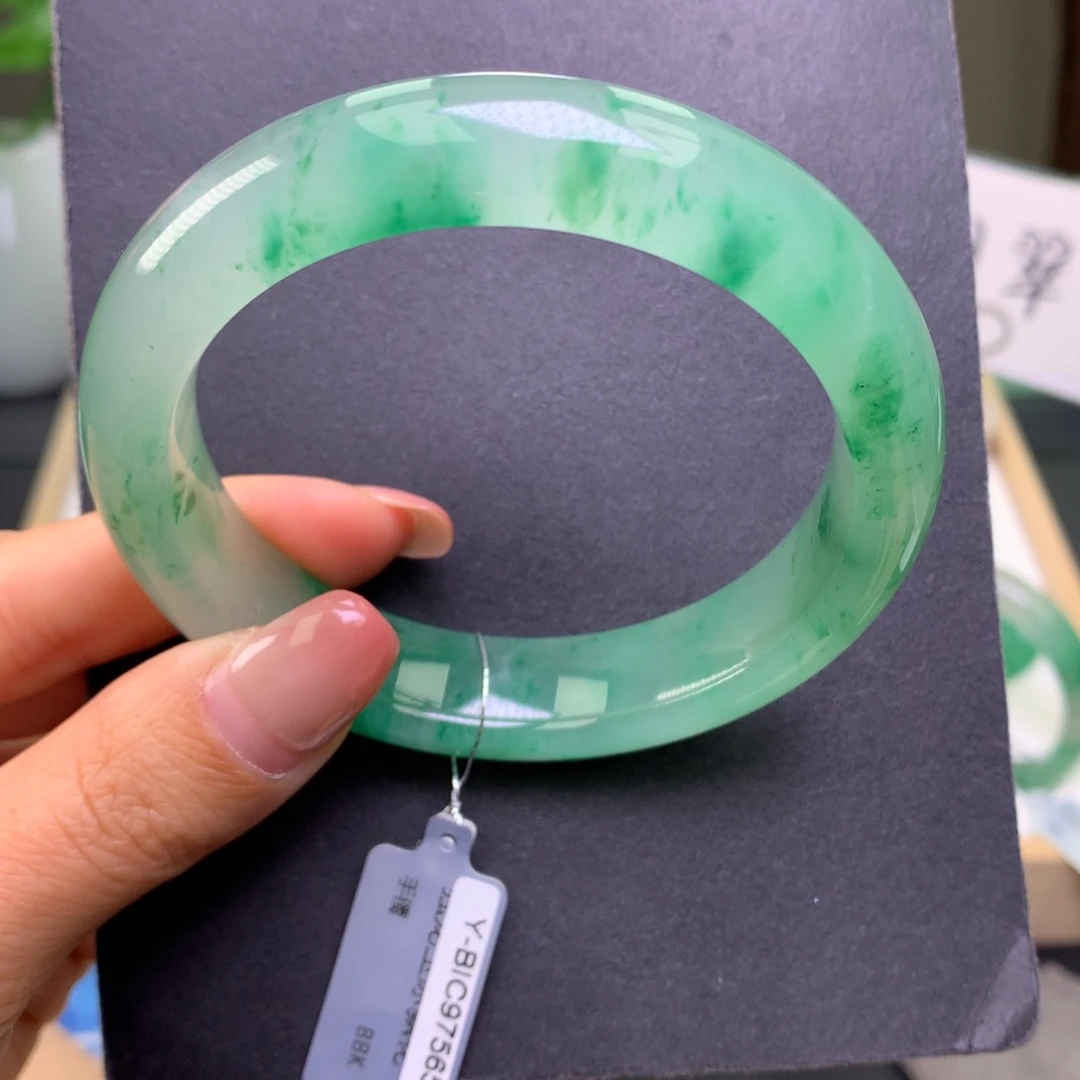 石英质玉（非洲翠）未镶嵌手镯61冰飘花