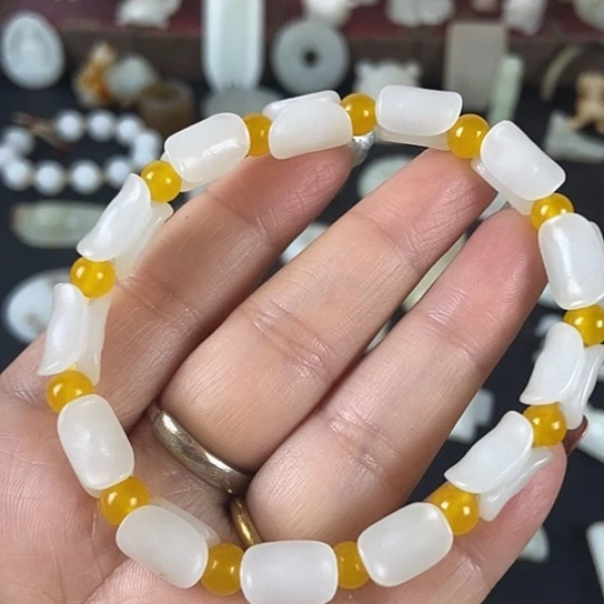 和田玉（糖玉）未镶嵌挂件