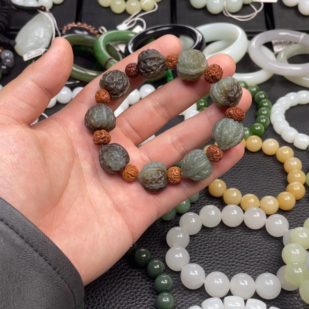 和田玉未镶嵌手链