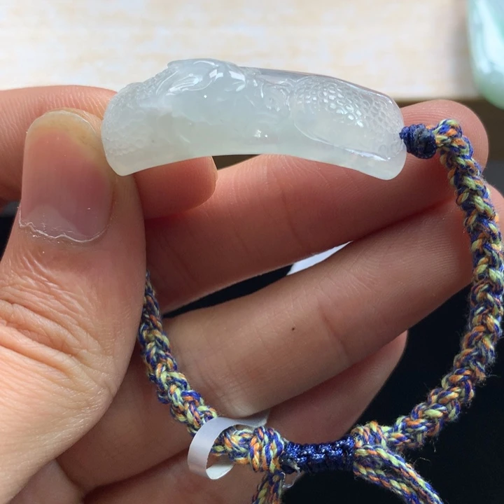 翡翠未镶嵌颈饰吊坠