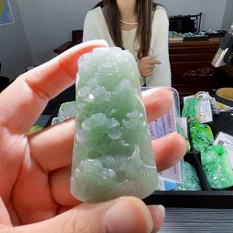 翡翠未镶嵌颈饰翡翠