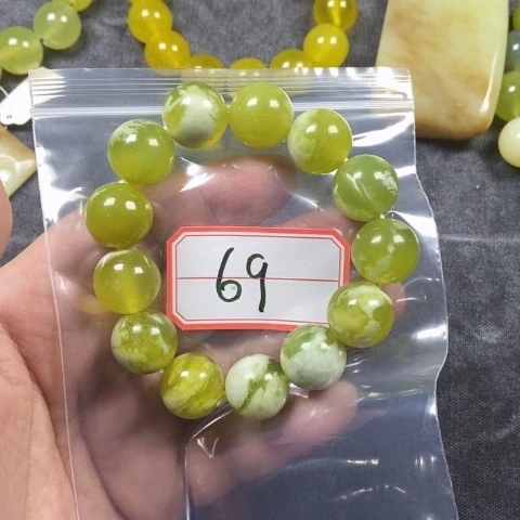 未镶嵌蛇纹石玉手链