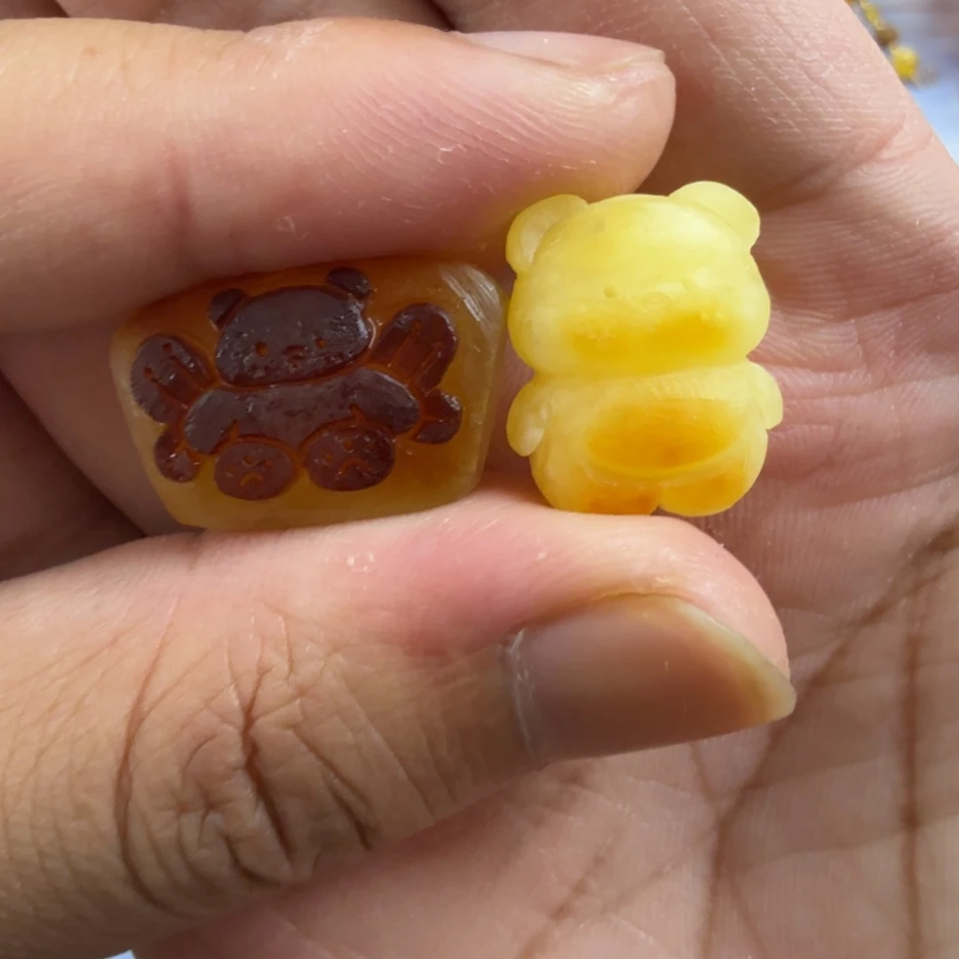 ****踪琥珀未镶嵌珠宝奇石