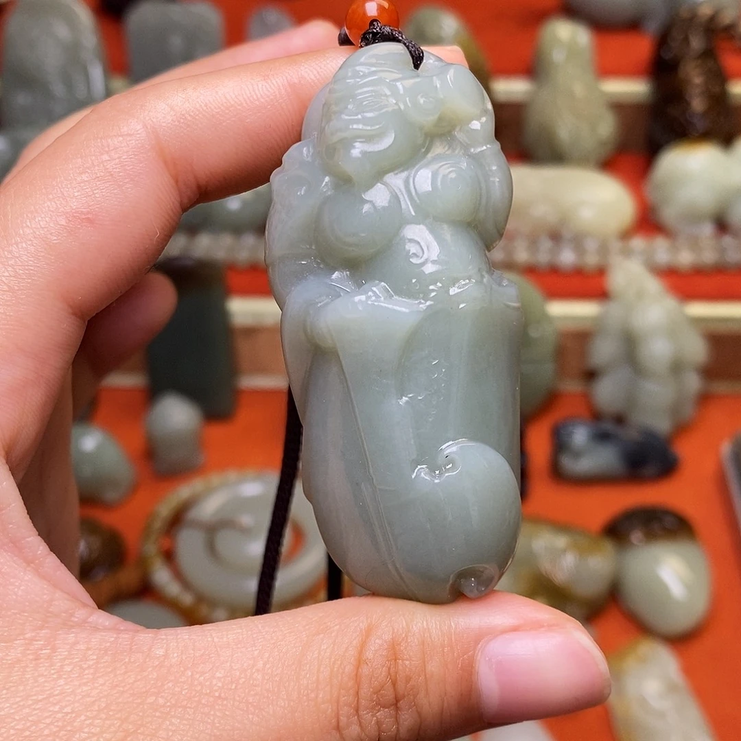 颈饰未镶嵌和田玉