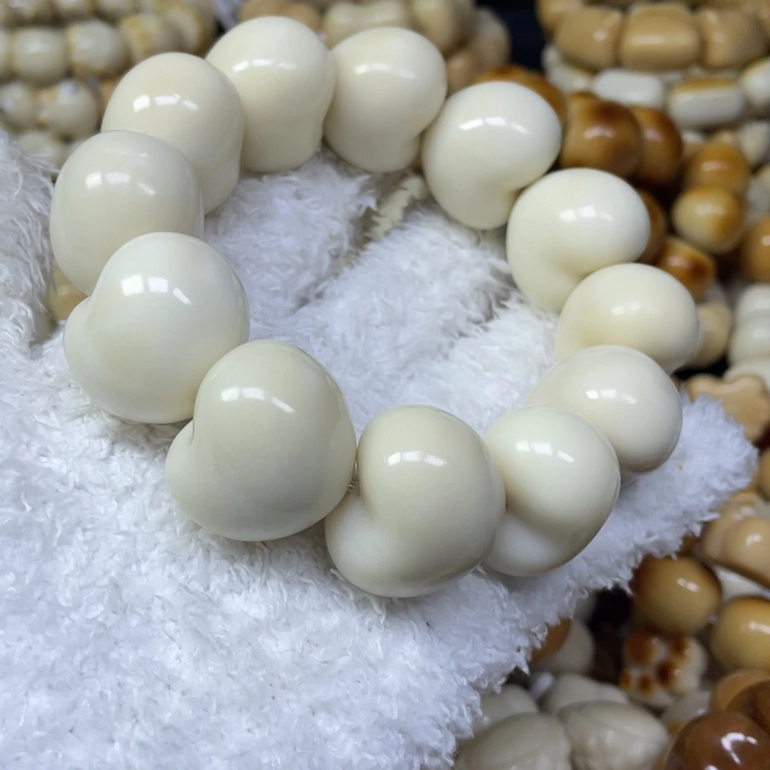 手串菩提根/象牙果11.20.11微瑕爱心卡27